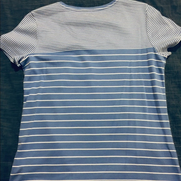 LL Bean v-neck t-shirt - Picture 3 of 6